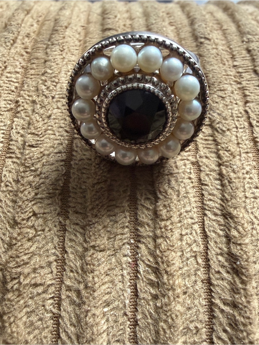 Tiffany & Co. Zigfield pearl and black onyx ring - Picture 6 of 8